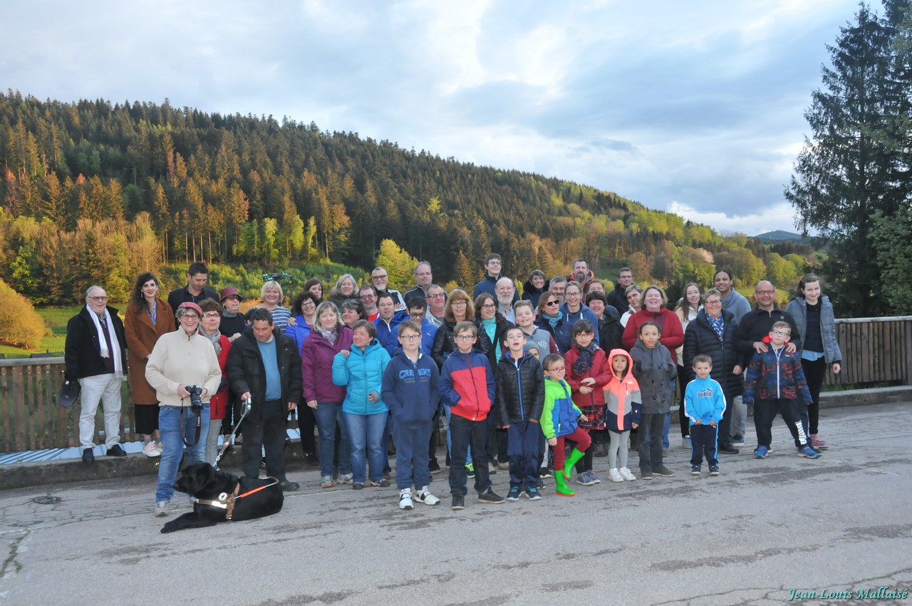 Photo de tout le groupe qui a participé au week-end à Quieux