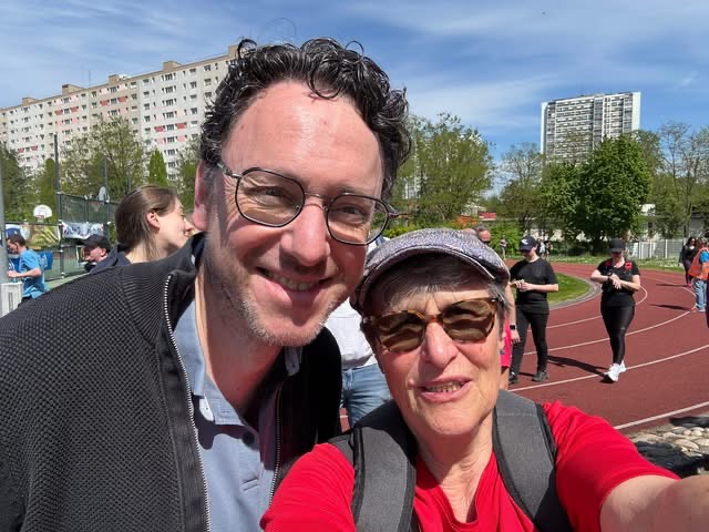 Notre présidente Chantal Leser avec Tom Cardoso le directeur du Centre de Réadaptation