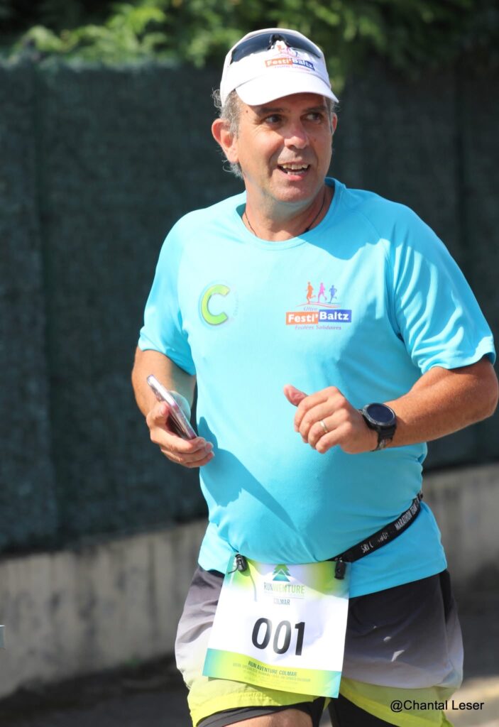 David Da Silva, président de l'Ultra Festi Baltz en train de courir sur le circuit