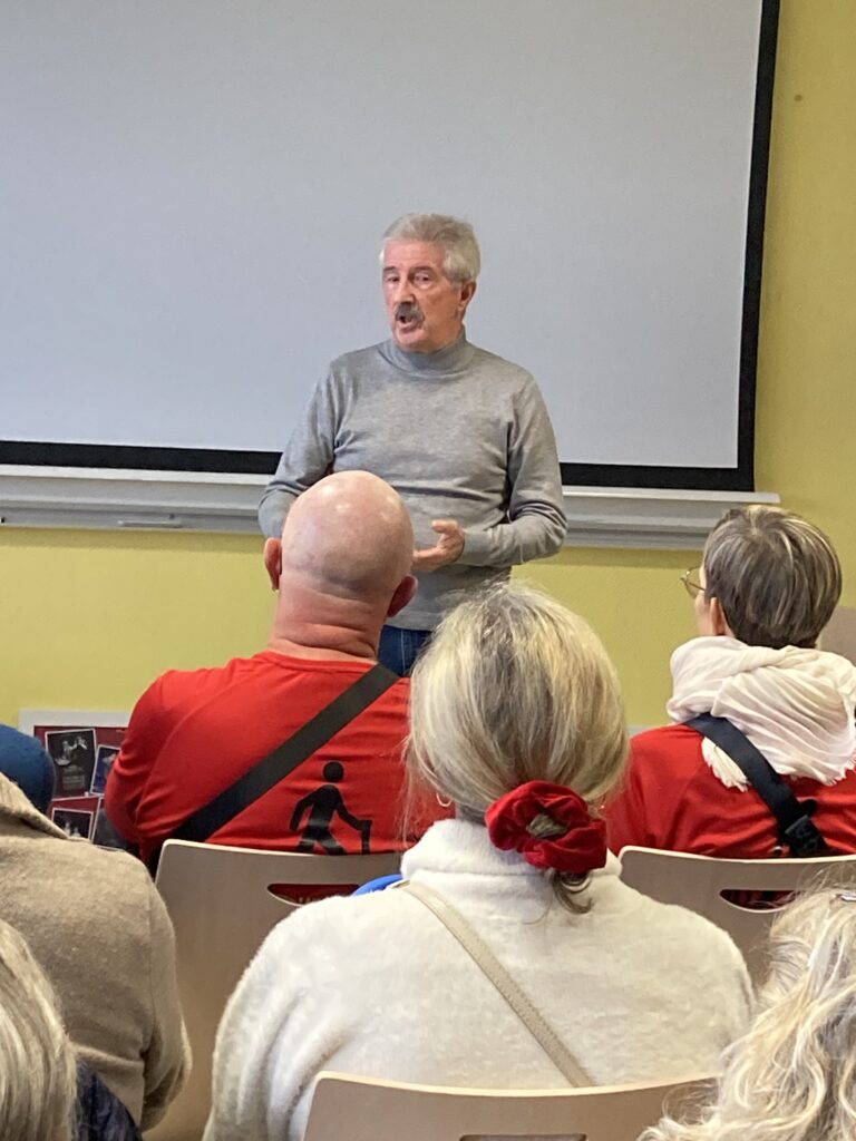 Roger Frey du cyclo club de Kingersheim s'adresse à l'assemblée